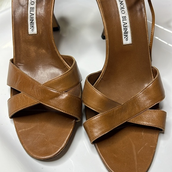 Manolo Blahnik Brown Leather Women's Heels - Picture 12 of 13